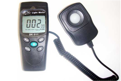 มิเตอร์วัดค่าความส่องสว่างของแสงและแสงยูวี Light And UV Meter รุ่น DK-211/DK-212