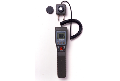 มิเตอร์วัดค่าความส่องสว่างของแสงและแสงยูวี Light And UV Meter รุ่น LM-230