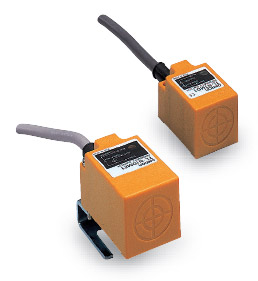 พร็อกซิมิตี้สวิตซ์แบบทรงสี่เหลี่ยมตรวจจับโลหะ Square Inductive Proximity Switch รุ่น TL-Q